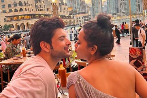 Karan Kundrra and Tejasswi Prakash are likely to share screen for a movie soon. (Photo: Instagram) 