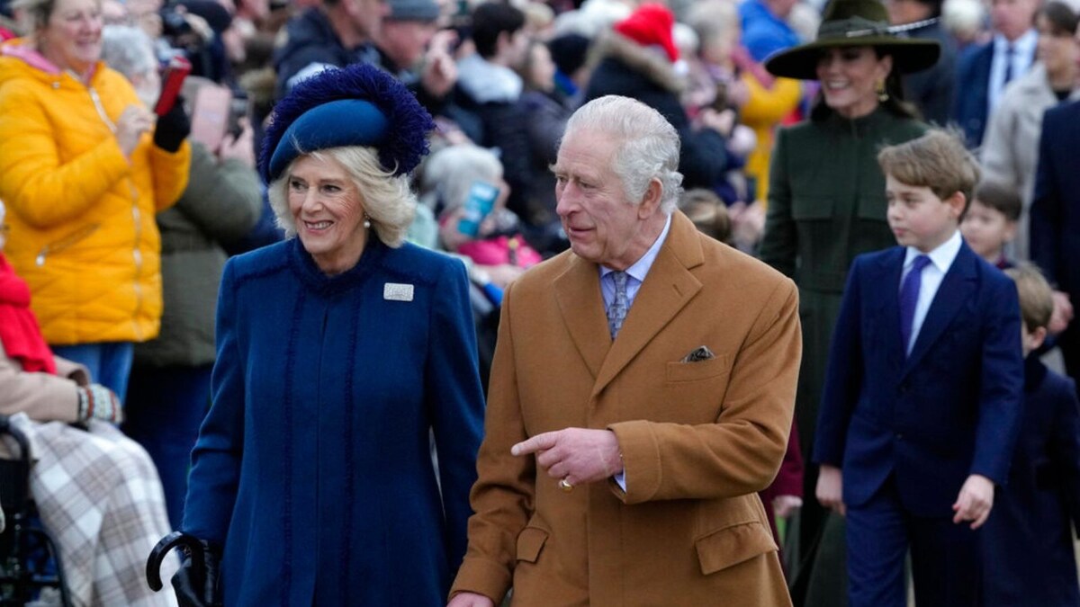 First monarch to make christmas day broadcast