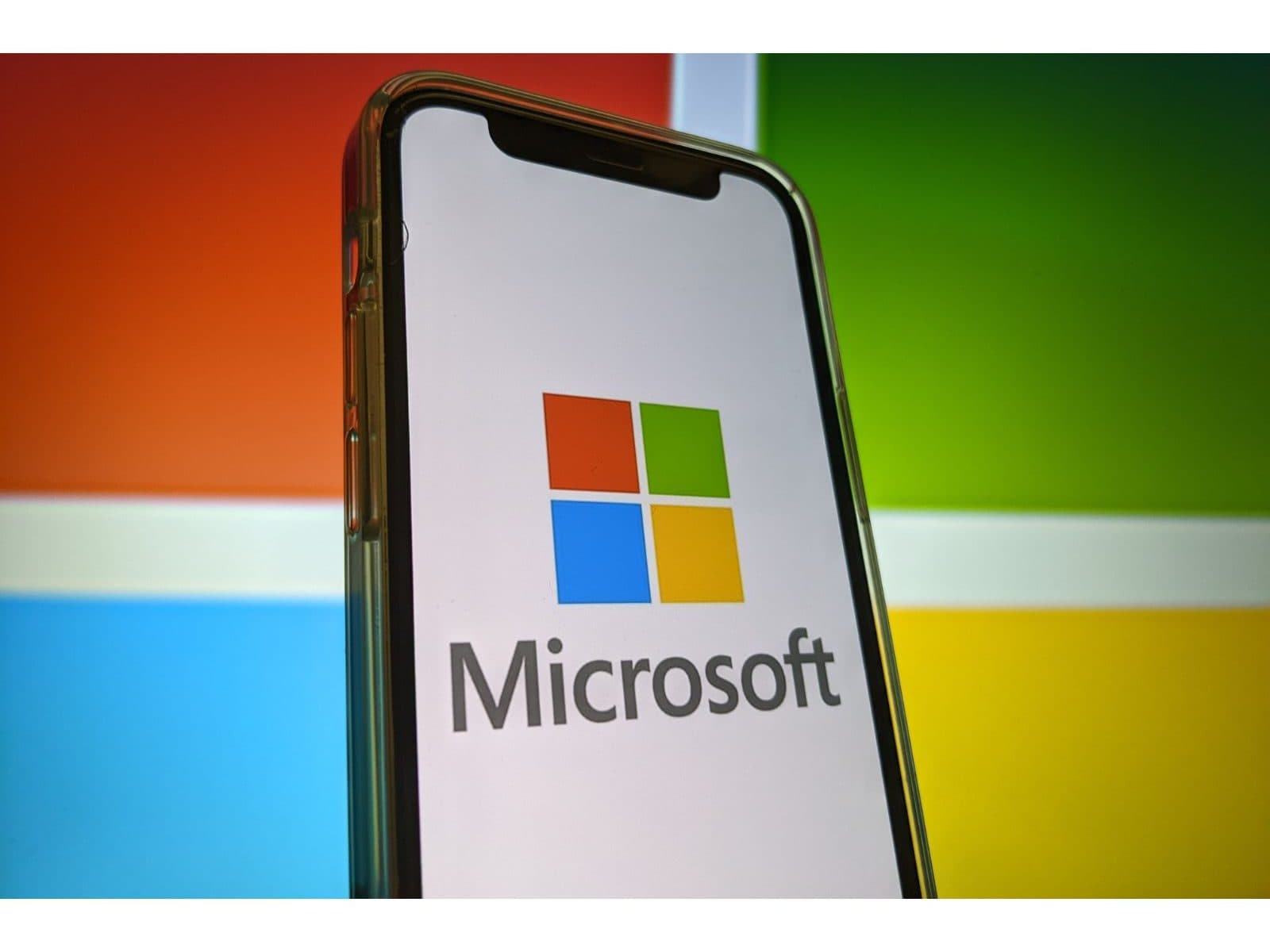 Microsoft Seeks to Challenge Apple & Google's Mobile Search Dominance With a 'Super App' - News18