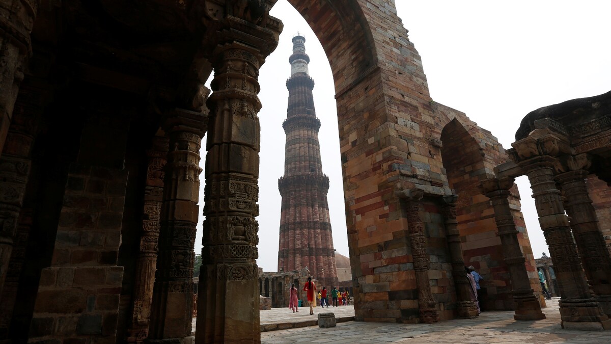 Delhi Court Dismisses Review Petition Against Dismissal Order Claiming Ownership at Qutub Minar Complex