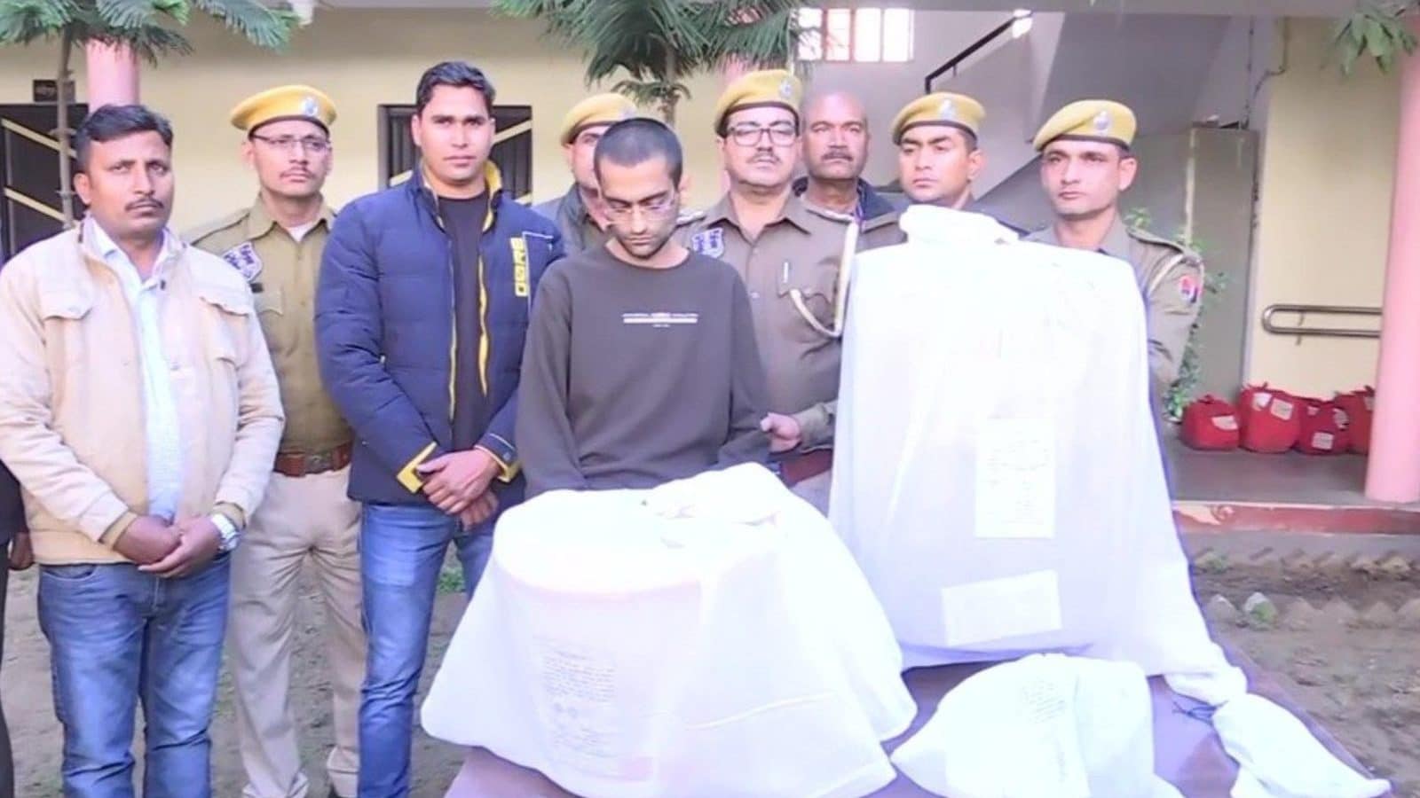श्राद्ध जैसा एक और मामला: मौसी के शरीर के टुकड़े-टुकड़े कर दिल्ली हाईवे के पास फेंका;  आयोजित