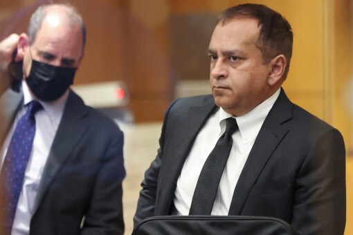 Ramesh Sunny Balwani, former president and COO of Theranos and ex-boyfriend of founder Elizabeth Holmes, arrives at his federal trial in San Jose, California, US (Image: Reuters)