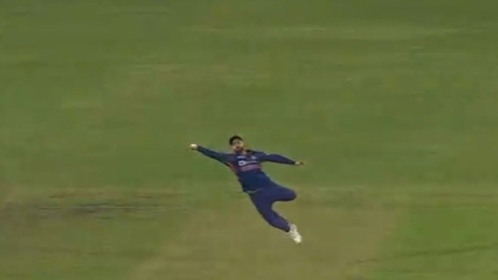 IND vs BAN, 1st ODI: Virat Kohli Takes Stunner to Send Back Shakib Al ...