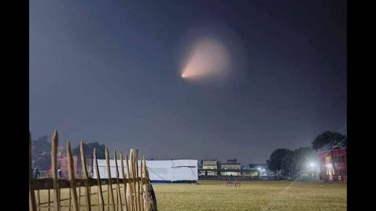 UFO, Satellite, Meteor or Agni-V Missile? Mysterious Light in Kolkata ...