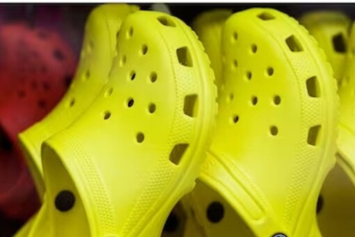 Proper Support': This Woman is Obsessed With Crocs, Owns Over 450 Pairs of  Brand's Footwear
