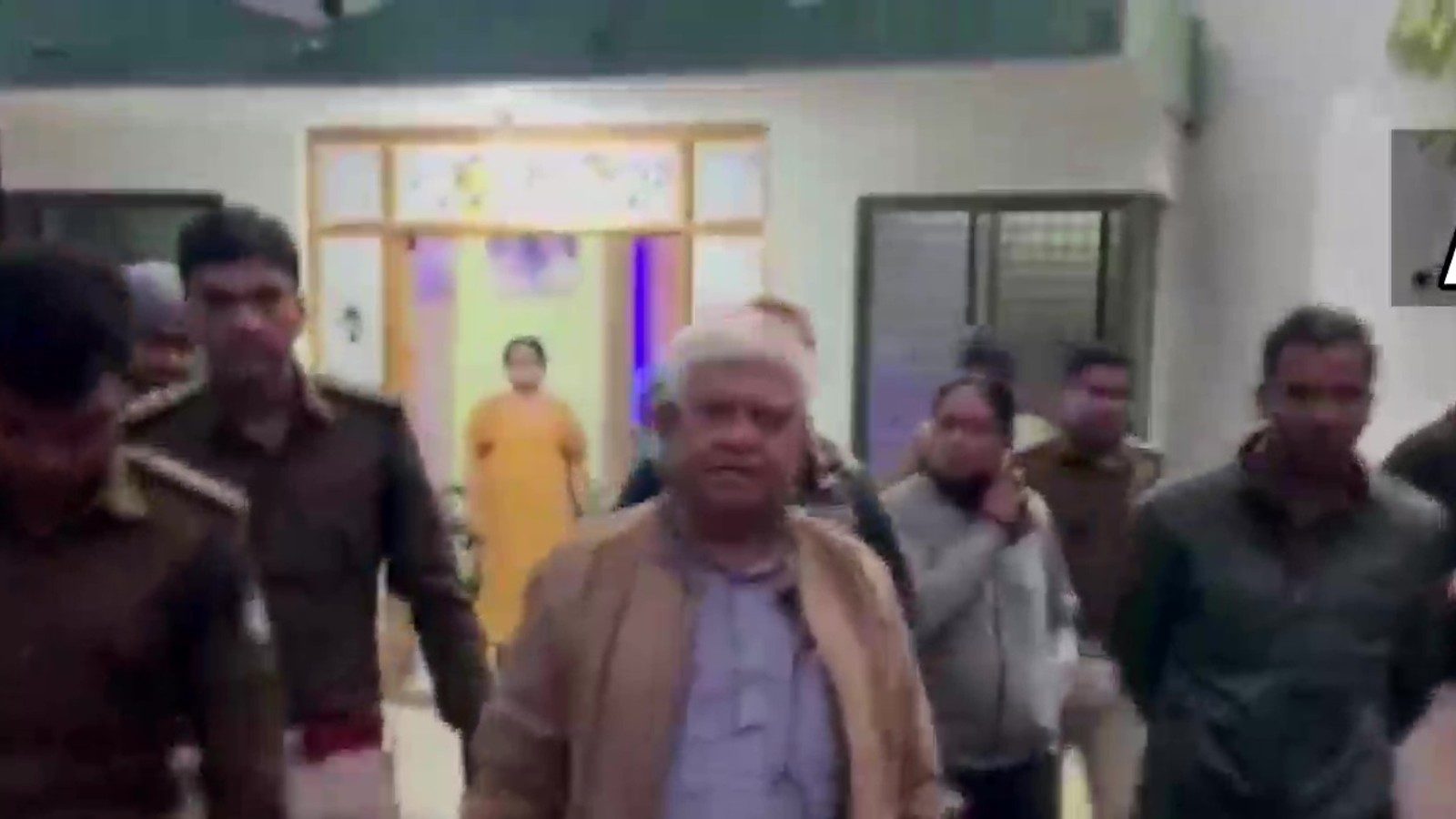मप्र कांग्रेस नेता राजा पटेरिया को ‘मोदी को मारो, संविधान बचाओ’ टिप्पणी पर गिरफ्तार किया गया