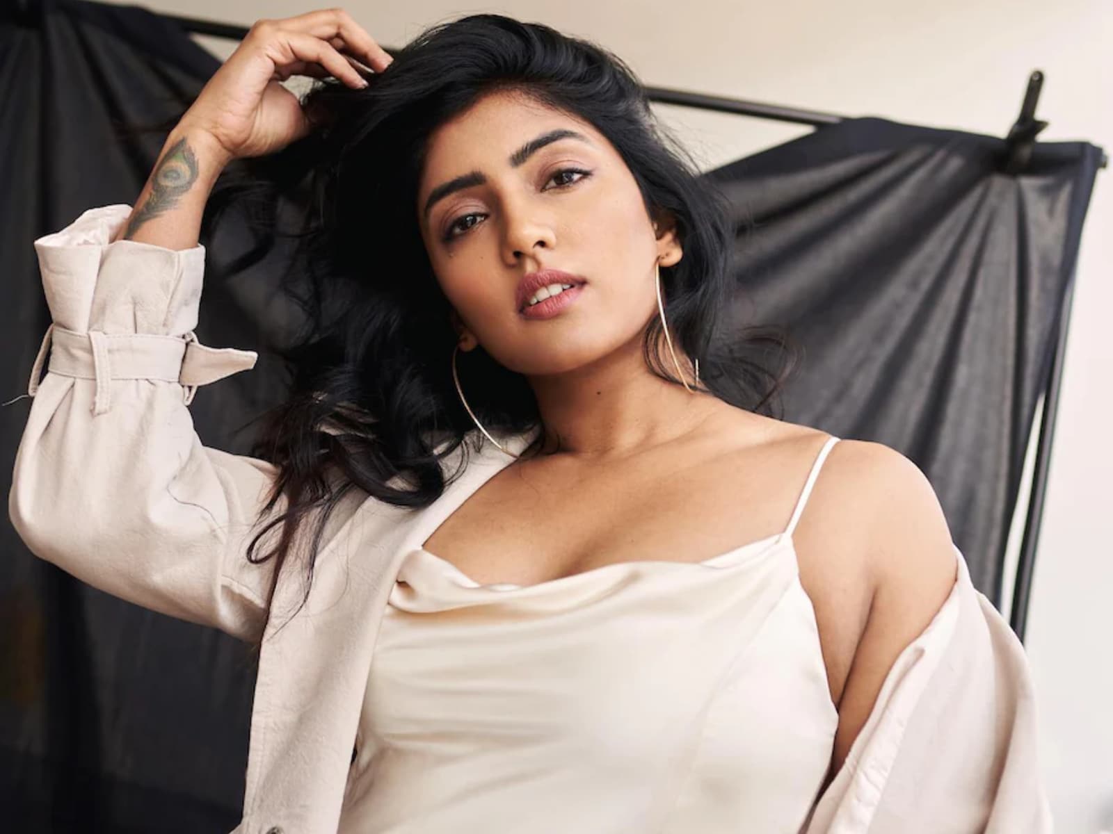 Tollywood Actress Eesha Rebba's Stylish Look Will Leave You Stunned - News18