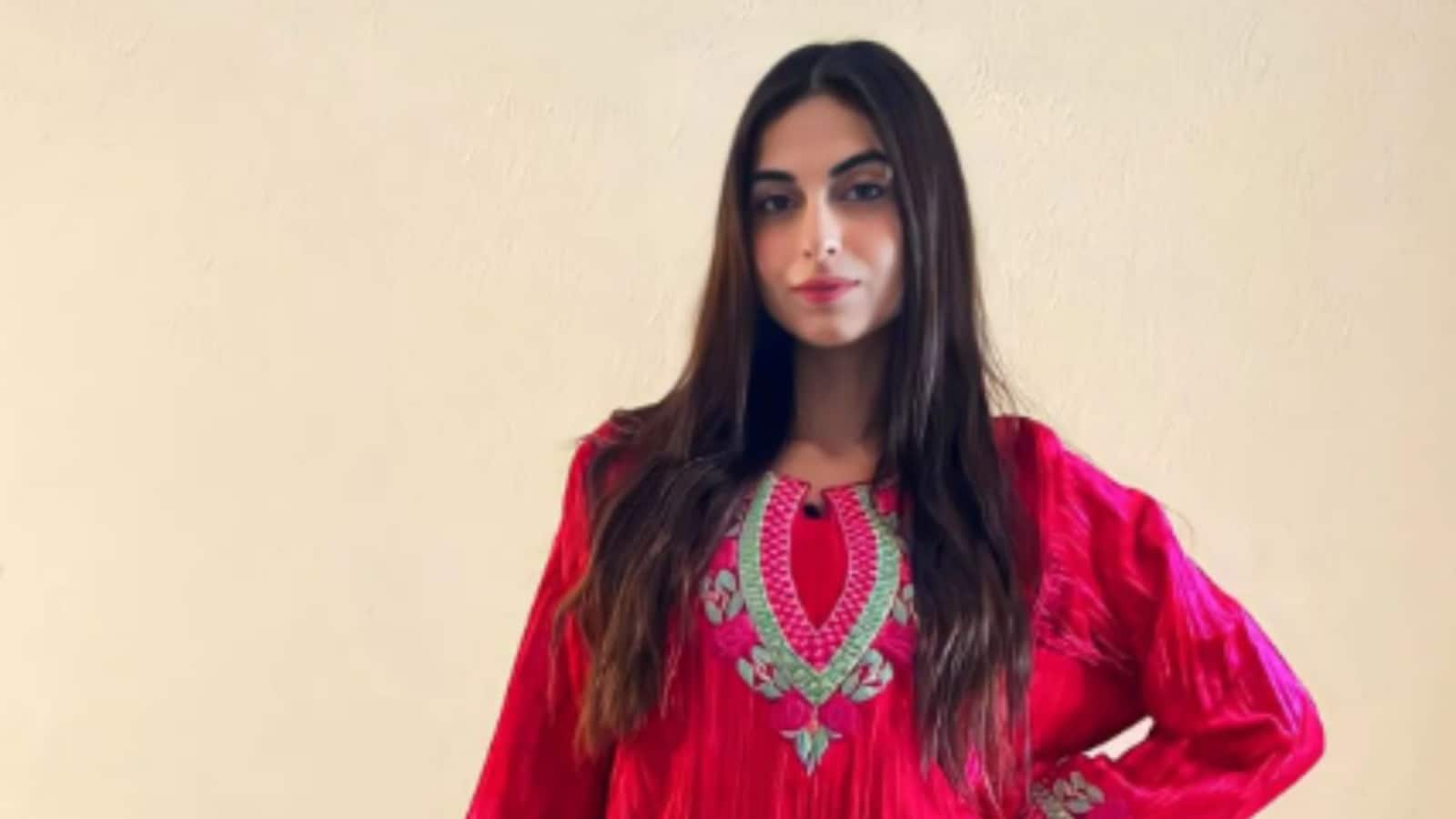 कैसे कश्मीरी अभिनेत्री फरहाना भट ने सभी बाधाओं के खिलाफ बॉलीवुड में कदम रखा