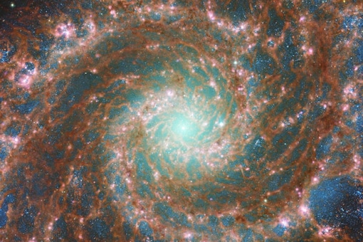 ͧͧ M74 ͷѡѹ㹪 Phantom Galaxy (Ҿ: Reuters)