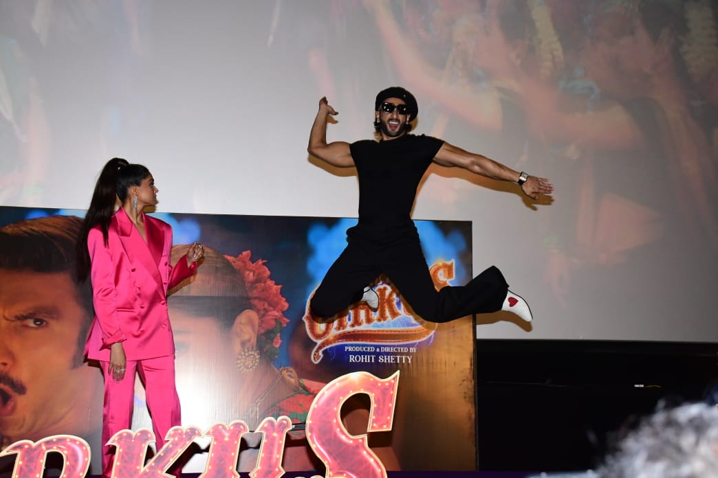 Ranveer Singh and Deepika Padukone flaunt power-packed black and pink  outfits for Current Laga Re song launch - India Today