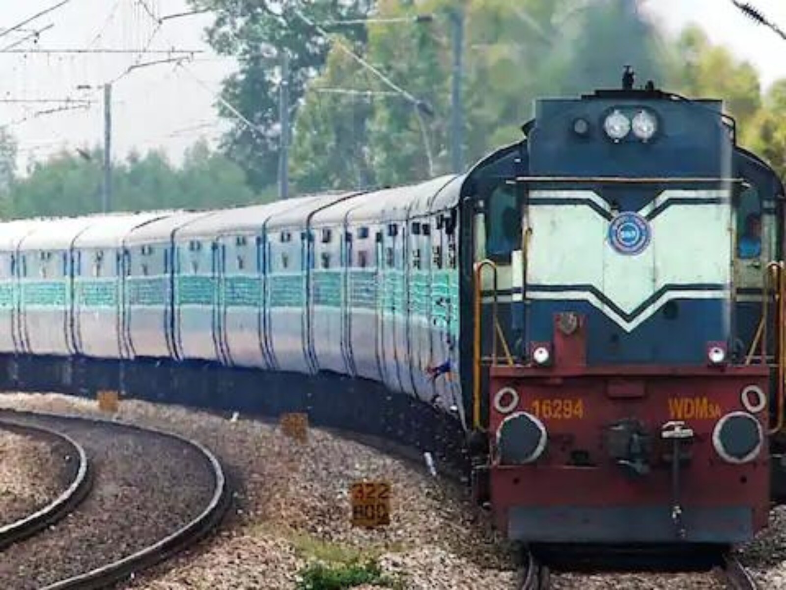 Gujarat Sampark Kranti Express To Be Renamed Akshardham Express