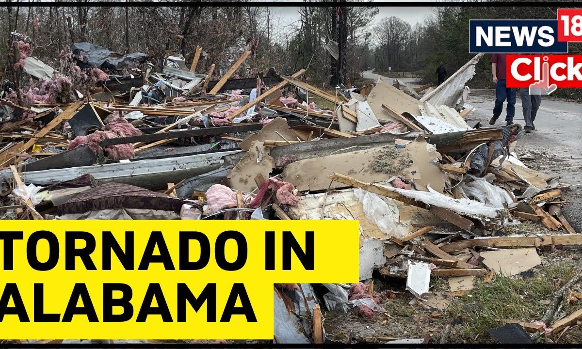 Tornadic Winds Blow Roof Off Buildings In Alabama Alabama Tornado