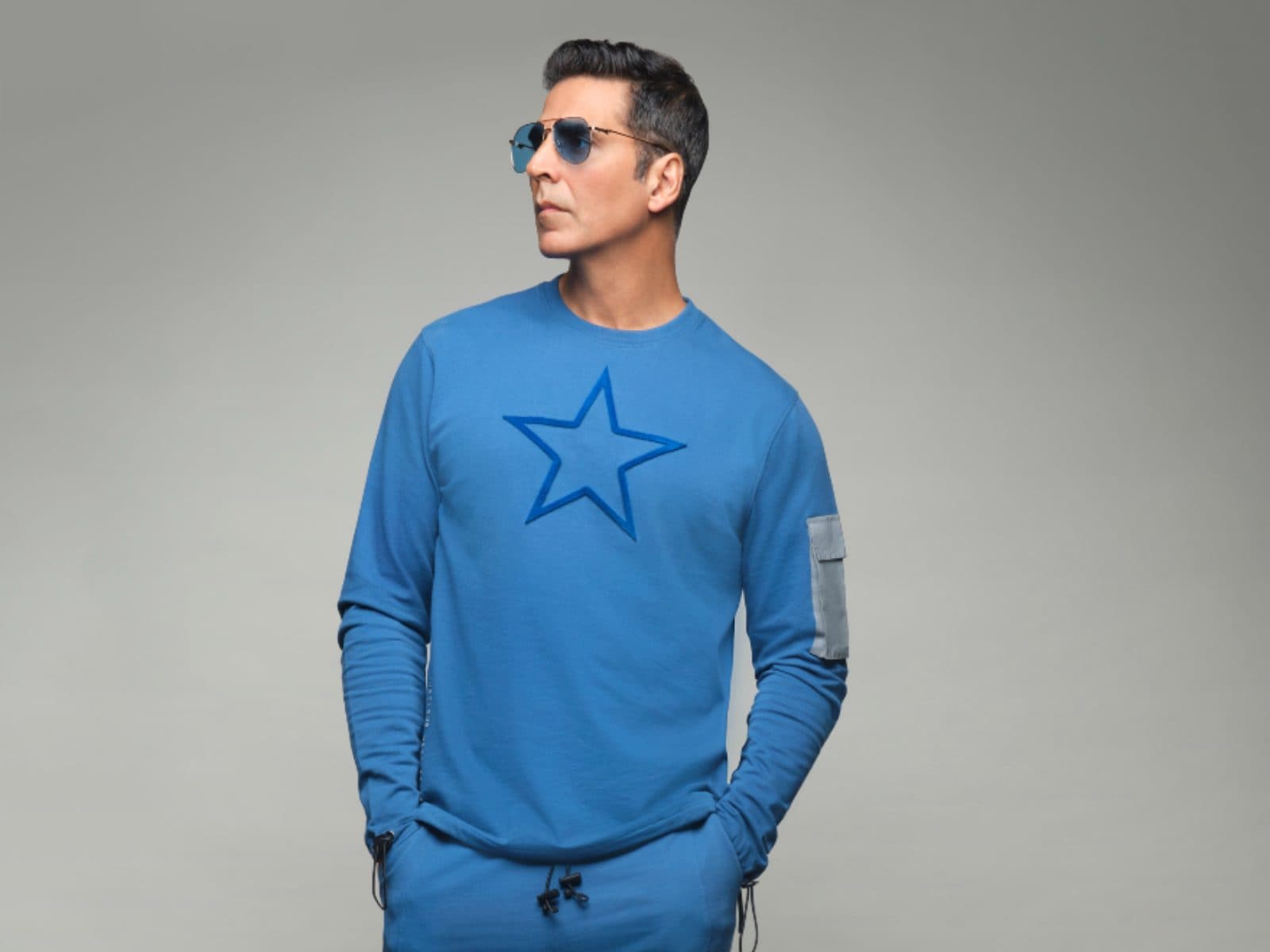 Akshay Kumar Forays into Fashion With Athleisure Wear Brand Says Want to Help Others Write Their Fashion Story News18