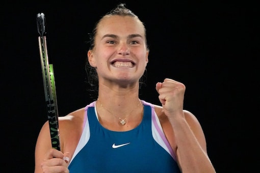 Australian Open 2023: Aryna Sabalenka Downs Magda Linette to Set Up ...