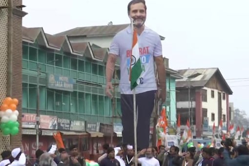 Congress leader Rahul Gandhi hoisted the national flag at Srinagar's Lal Chowk, marking the end of his Bharat Jodo Yatra. (Photo: ANI)