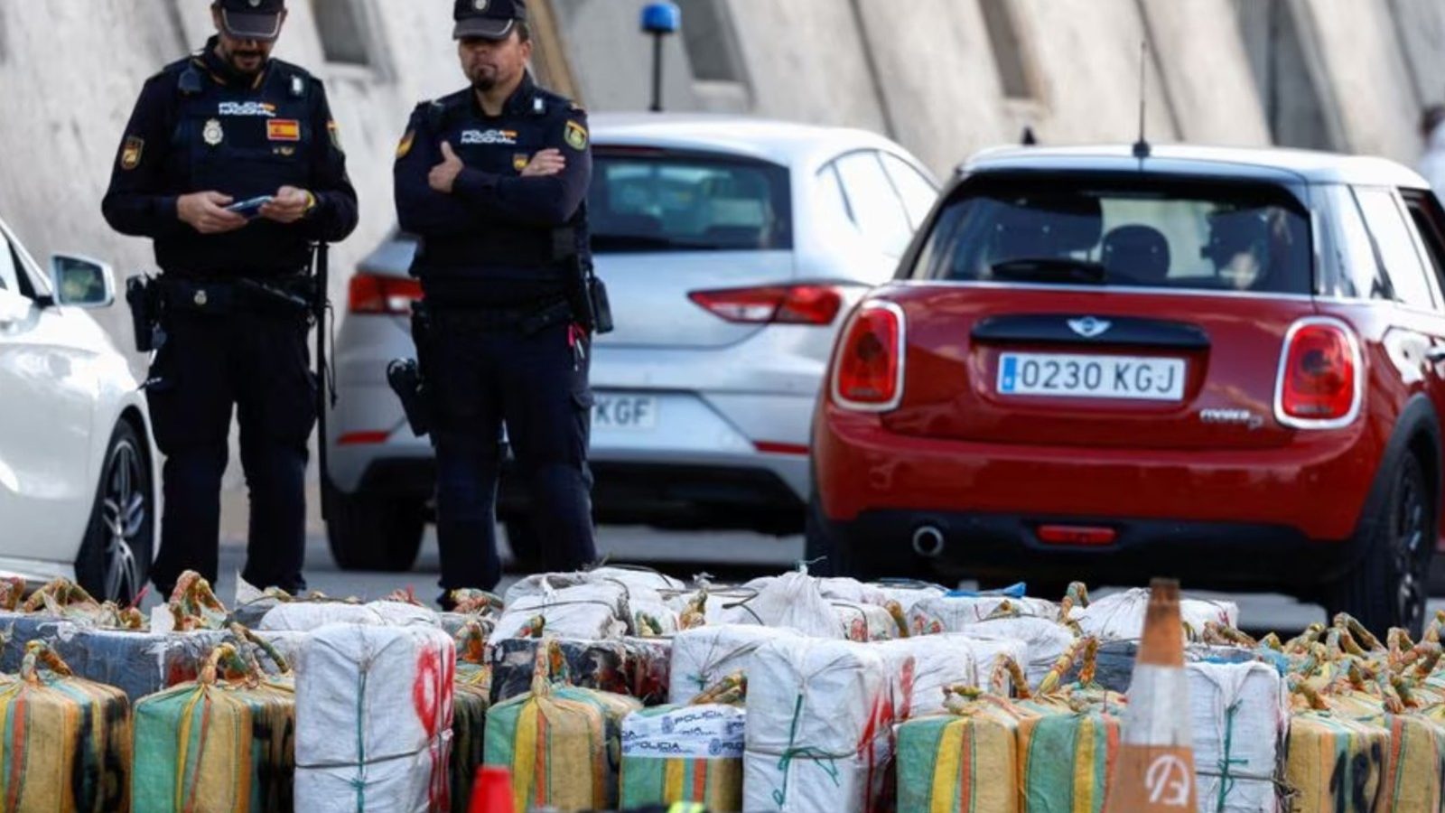 Cocaine Worth 0 Million Found Floating at Sea in New Zealand, Seized