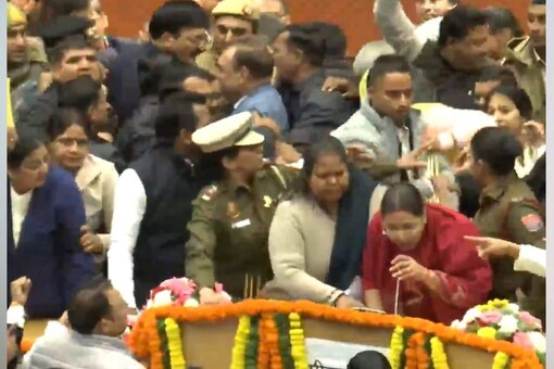 There was huge ruckus at Civic Centre, before the commencement of voting for the Delhi Mayor elections. (Picture credit: ANI)