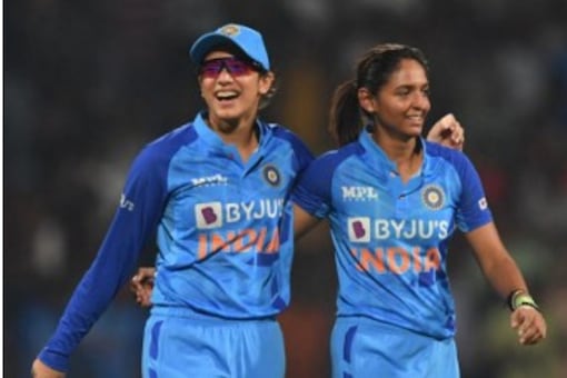 ´ö·ʹʴ觢ѹ T20I ҧ South Africa Women  India Women  (ҾͿ)

