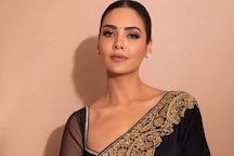 Esha Gupta Is A Sight For Sore Eyes In Elegant Black Saree, Check Out The Diva's Most Gorgeous Moments In Sarees