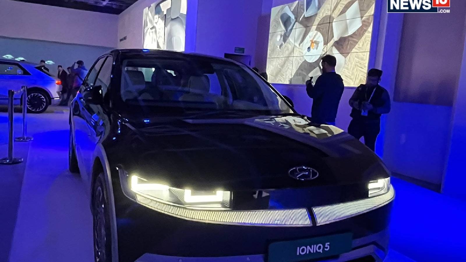 Auto Expo 2023 LIVE Updates: Shah Rukh Khan Launches All-Electric Hyundai Ioniq 5 SUV