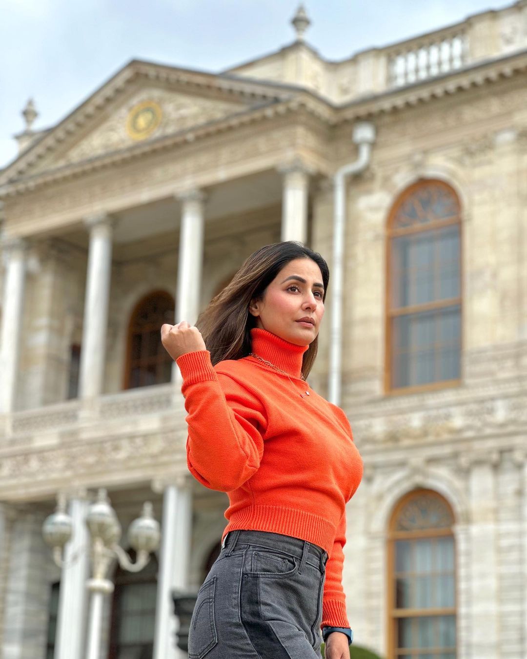 hina khan winter dress Hina Khan Shows How To Take Over Winter