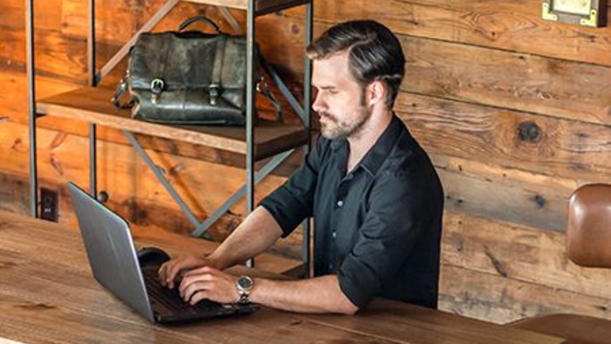 How Standing Desk At Work Might Be Beneficial For Your Overall Health