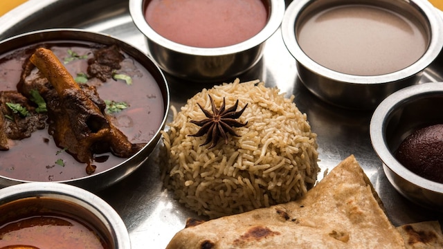 What the Fork: Kunal Vijayakar Shares His Top 5 Favourite Kolhapuri Foods Beyond Tambda, Pandhra Rassa | Lifestyle News - News18