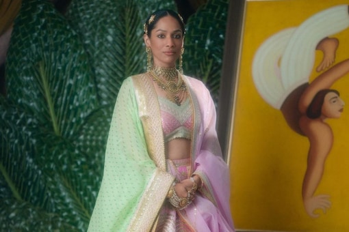 Masaba Gupta wore a custom House of Masaba #RaniCore lehenga and wore it with mother Neena Gupta’s jewellery. 