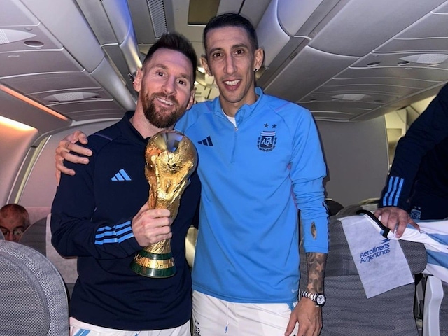 Lionel Messi Calls Out 'Magic' as He Poses With 2022 FIFA World Cup ...