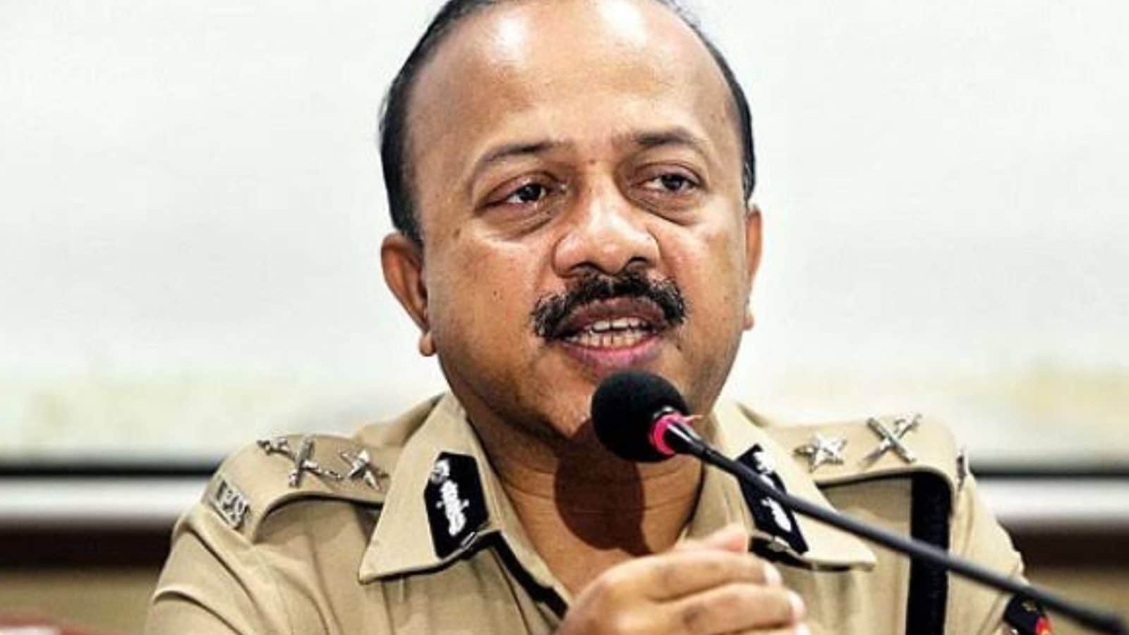 देवेन भारती को मुंबई पुलिस का विशेष आयुक्त नियुक्त किया गया