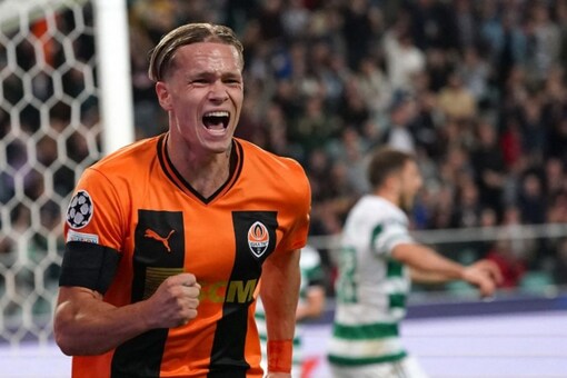 Brentford wanted to sign Mykhailo Mudryk last season. (AFP Photo)