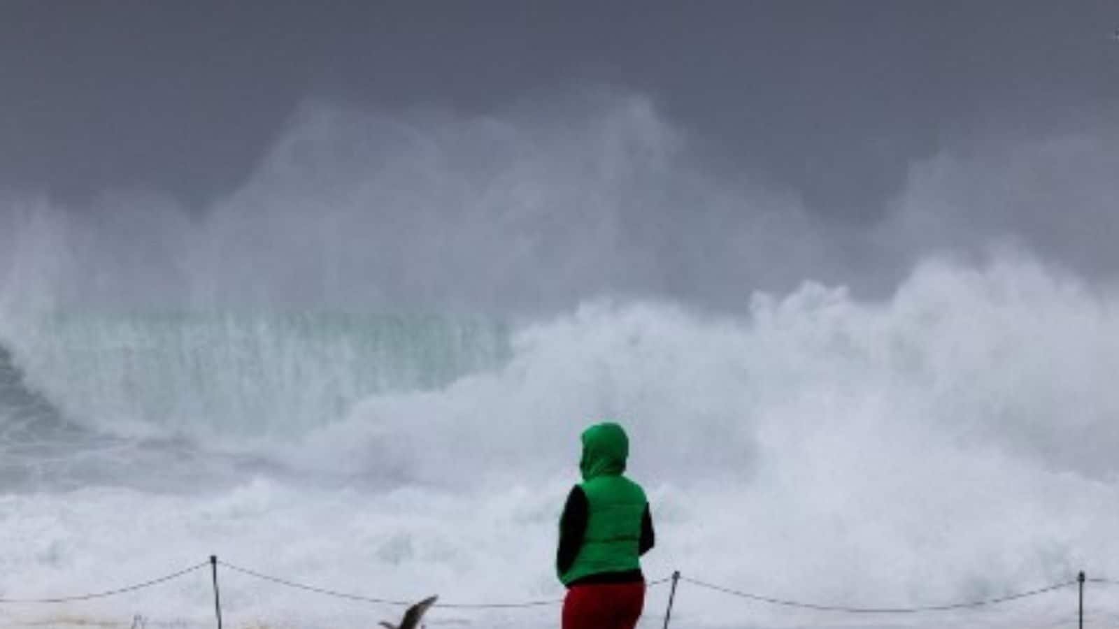 'Disastrous' Flood Warning in California as Another Storm Hits | World ...