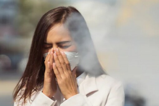 The hospitals in Bhopal have been seeing an increased number of patients seeking consultation to survive the cold wave. 