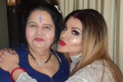 Rakhi Sawant's mother Jaya Sawant passed away on Saturday evening. 