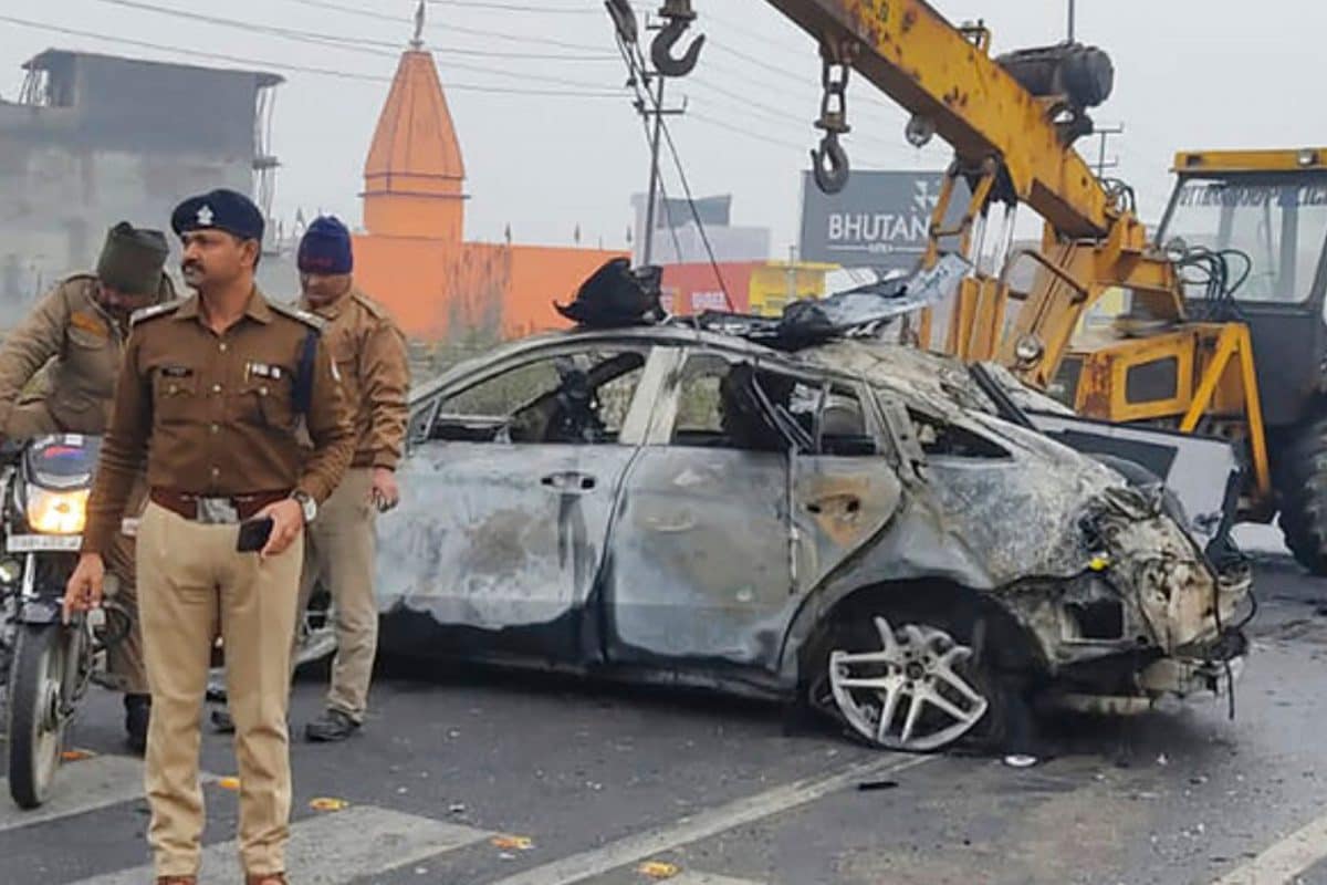 Star cricketer Rishabh Pant suffers multiple injuries in car accident on  way to Roorkee - The South First