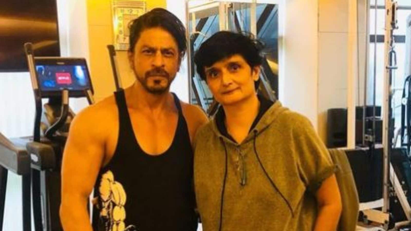 Shah Rukh Khan Shows Pathaan Hotness In This Unseen Muscular Pic From Health Club Followers