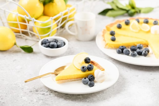 Lemon tart is a refreshing and classic dessert, the tangy lemon filling paired with a buttery crust is a perfect balance of sweet and sour