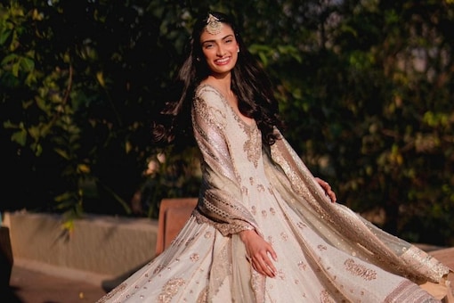 Athiya Shetty’s haldi ceremony outfit was a perfect mix of comfort and luxury 