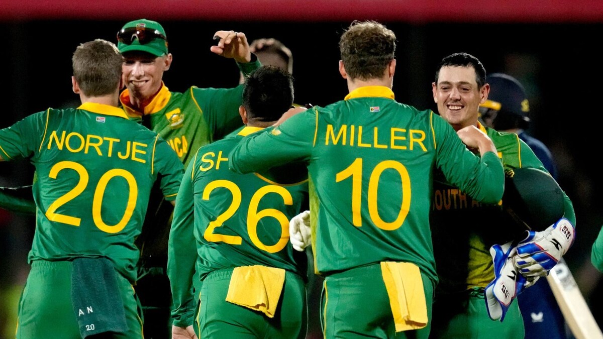 live-score-south-africa-vs-england-2nd-odi-at-mangaung-oval-in