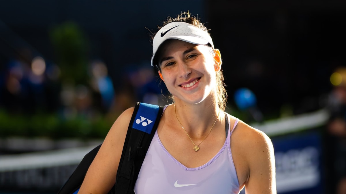 WTA Roundup: Belinda Bencic, Danielle Collins Cruise in Adelaide