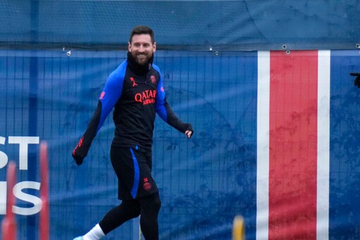 Lionel Messi at PSG training (AP)