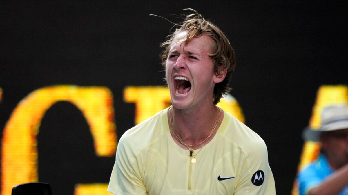 Australian Open 2023: Sebastian Korda Upsets Hubert Hurkacz to Reach Maiden Grand Slam Quarters