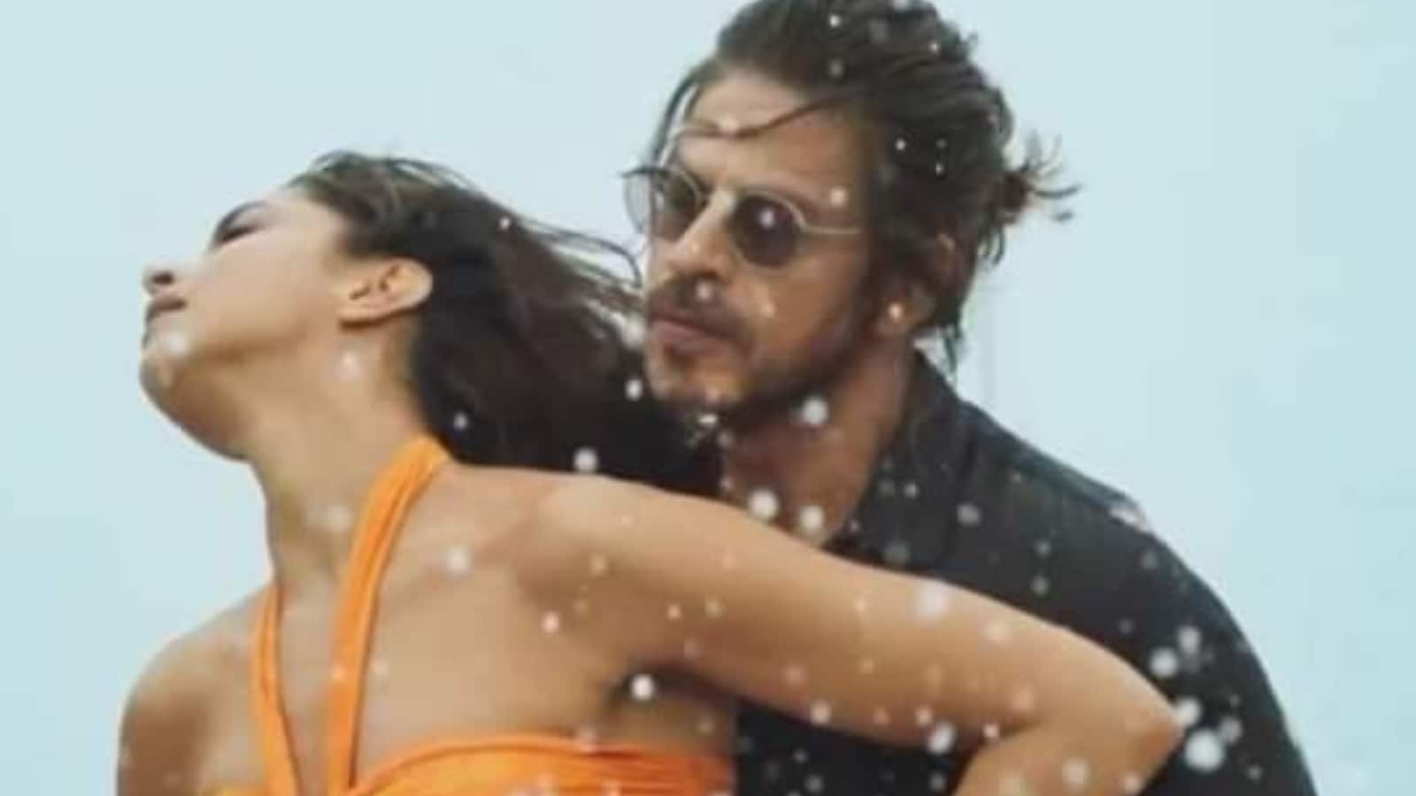deepika padukone orange dress pathan Pathan: Here's What Deepika Padukone's Role In Shah Rukh Khan's Film Will Look Like