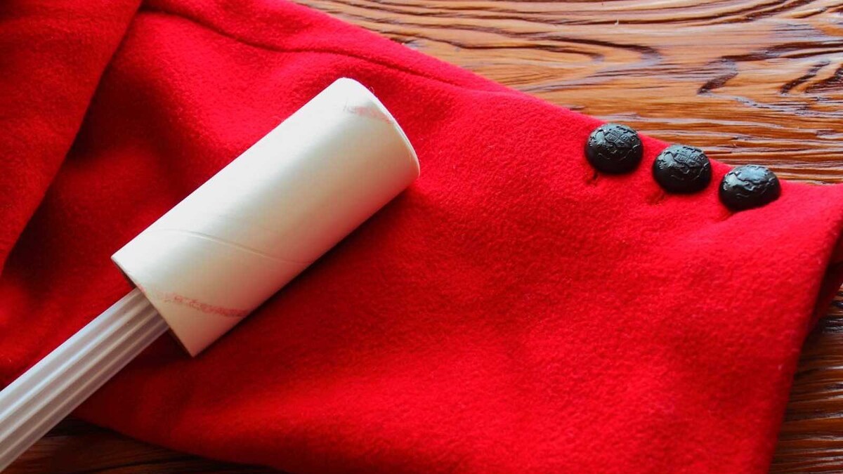 Hairdryer to Razor, Simple Steps to Get Rid of Lint From Woolen