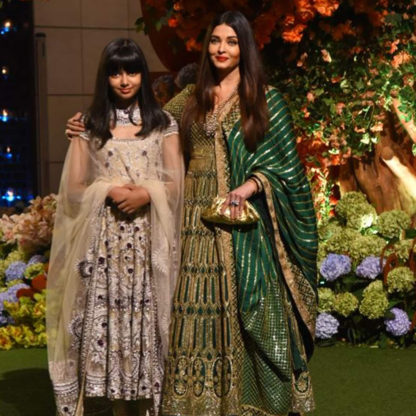 Aishwarya Rai styled her green anarkali set with Rs 7k footwear for  Anant-Radhika's engagement bash - India Today