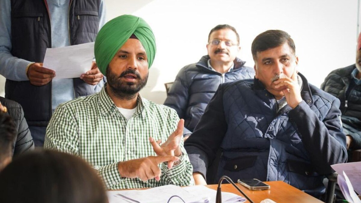 Sartorial Choice or Subtle Messaging? Punjab Congress Chief's New Look Triggers Curiosity, Gossip