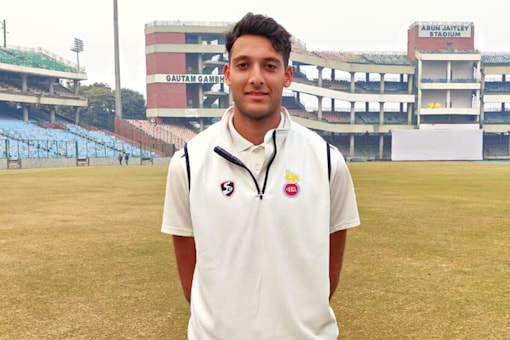 ˹ Pacer Divij Mehra (Ҿ: Aakash Biswas, Cricketnext.com)