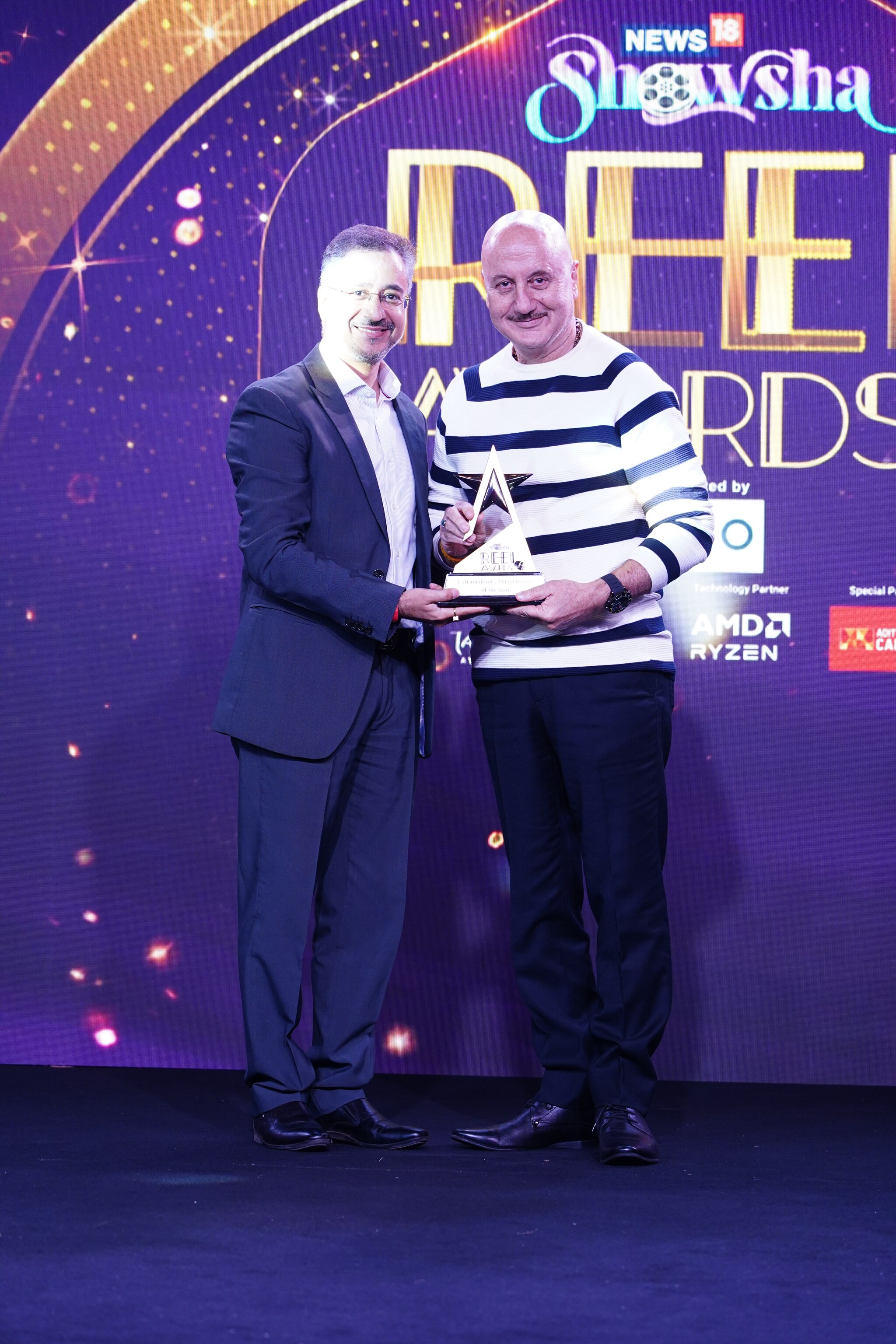Extraodinary Performance Anupam Kher Wins For The Kashmir Files At News18 Showsha Reel Awards ...