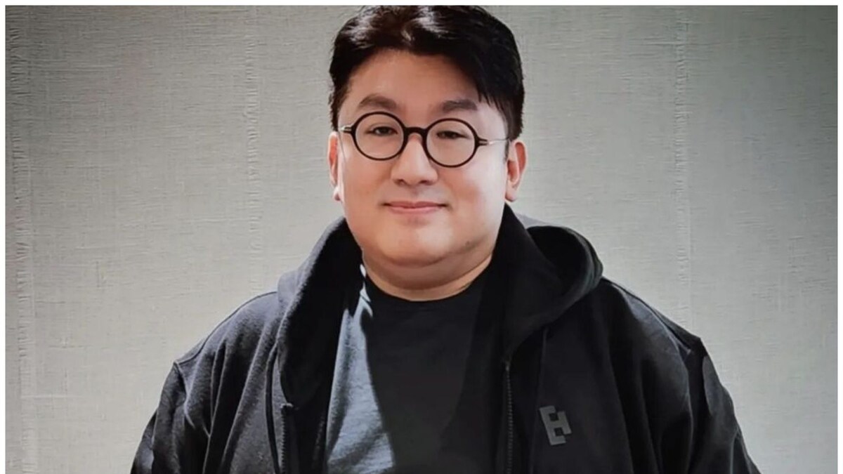 bts-agency-hybe-acquires-stakes-in-rival-sm-entertainment-shares-plan