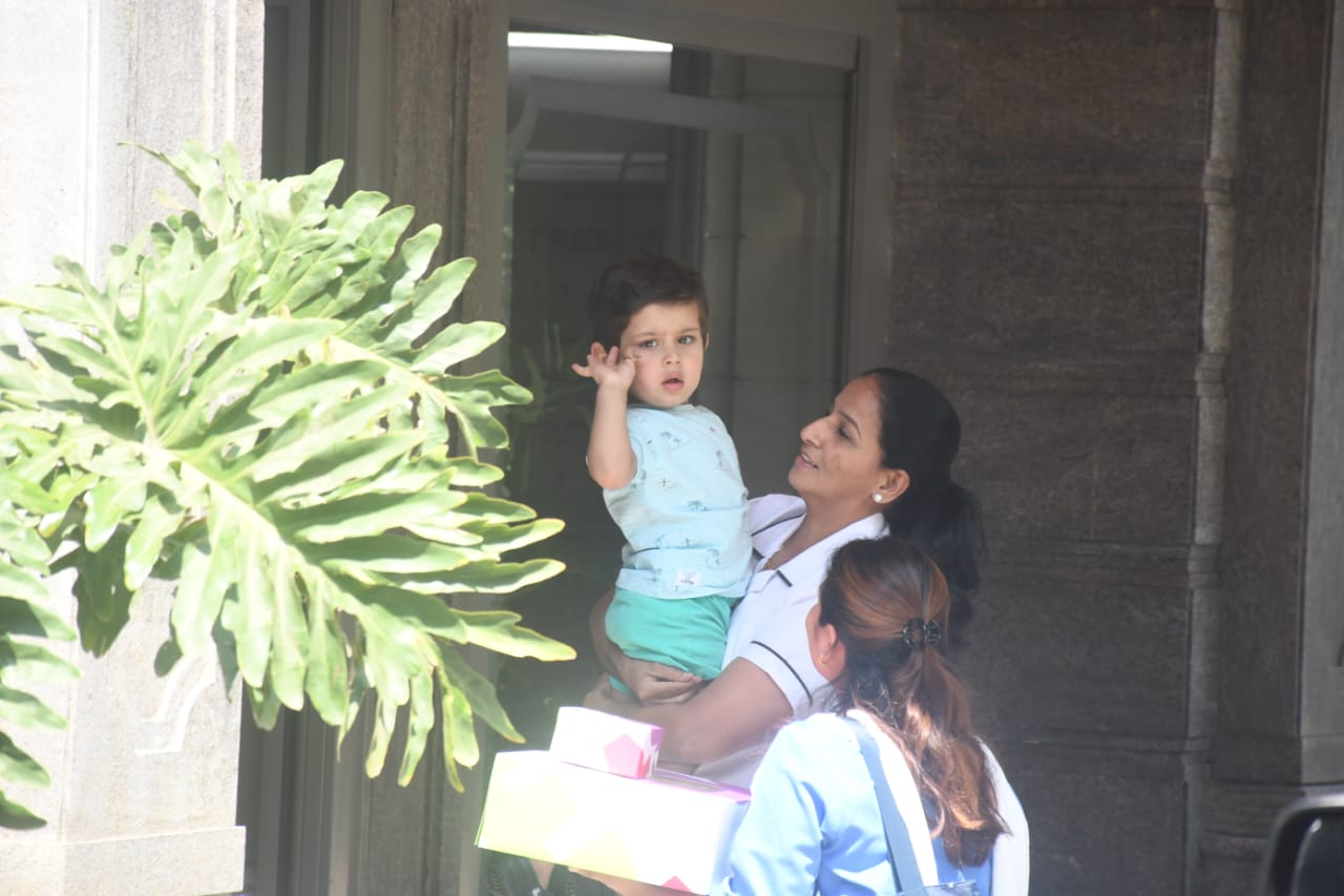 Jeh Ali Khan waves to the paparazzi as he arrives for his birthday bash. (Image: Viral Bhayani) Jeh Ali Khan waves to the paparazzi as he arrives for his birthday bash.